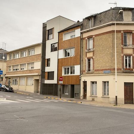Appartement Au Pied De La Cathedrale Reims Eksteriør billede